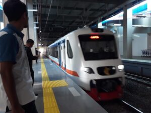 Kereta Api Jadi Pilihan Favorit, Penumpang Naik 31% Selama Libur Nataru di Sumut