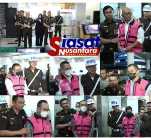 Penyidik pada JAM PIDSUS Tetapkan dan Tahan 7 Tersangka Perkara Tata Kelola Minyak Mentah  di PT Pertamina