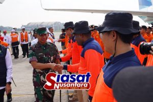 Panglima TNI Dampingi Menlu RI Lepas Bantuan Kemanusian Untuk Myanmar