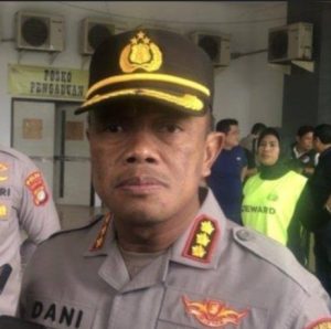 Ada Apa !!! Kapolres Metro Bekasi Kombes. Pol. Dani Hamdani, S.I.K., M.P.M. Bungkam Saat Warganya di Intimidasi di Apartement Kemang View Oleh Segerombolan Preman