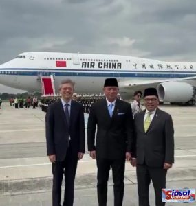 Ahy Lepas Kepulangan Premier Li Qiang, Tegaskan Kemitraan Strategis Indonesia-Tiongkok