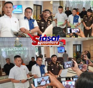 Tim Tabur Kejati Riau dan Kejagung Bersama Kejari Inhil Berhasil Tangkap DPO Kasus Korupsi Pengadaan KM 5 GT Program Perikanan di Inhil