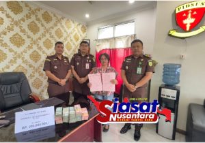 Kejari Toba Terima Pembayaran Uang Denda Rp200 Juta dari Terpidana Kasus Korupsi