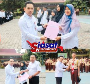 Erisman Yahya Serahkan SK Guru SMA Negeri Plus Provinsi Riau, Bawa  Perubahan yang Lebih Baik dan Cetak  Generasi yang Unggul Berintegritas