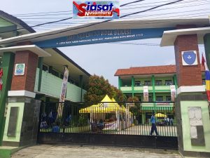 Humas SMP 33 Kota Bekasi: Bangun Gapura Sekolah 126 Juta dari Dana BOS