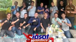 Jalin Hubungan Silaturahmi, Danyonif TP 845/KS Kunjungi Kediaman Tokoh Masyarakat Desa Buluh Tumbang