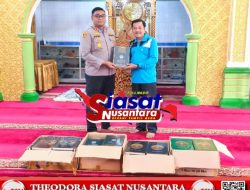 75 Al-Qur’an untuk Masjid Al-Ikhlas, Kapolres Kampar Tunjukkan Kepedulian