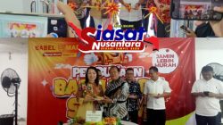 Owner Babel Mart Vina Crystin Ferani Resmikan Gerai Babel Mart Satam, Ditandai Dengan Pemotongan Pita dan Tumpeng