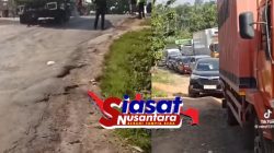 Warga Sumsel Sindir Gubernur Dua Periode Menjabat, Jalan Rusak Masih Parah Pejabat Naik Helikopter
