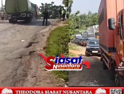 Warga Sumsel Sindir Gubernur Dua Periode Menjabat, Jalan Rusak Masih Parah Pejabat Naik Helikopter
