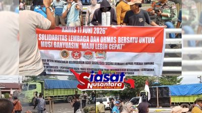 Gabungan Lembaga dan Ormas Unjuk Rasa di Depan Kantor Dinas Bupati Muba, Suasana Memanas Saat Truk Fuso Melintas Jalur Hijau